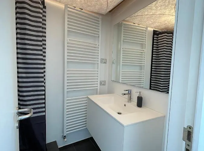 Lugano Lake, Nido Del Cigno Apartment *